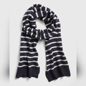 GAP Navy Striped Scarf 2018 NWT 72"
